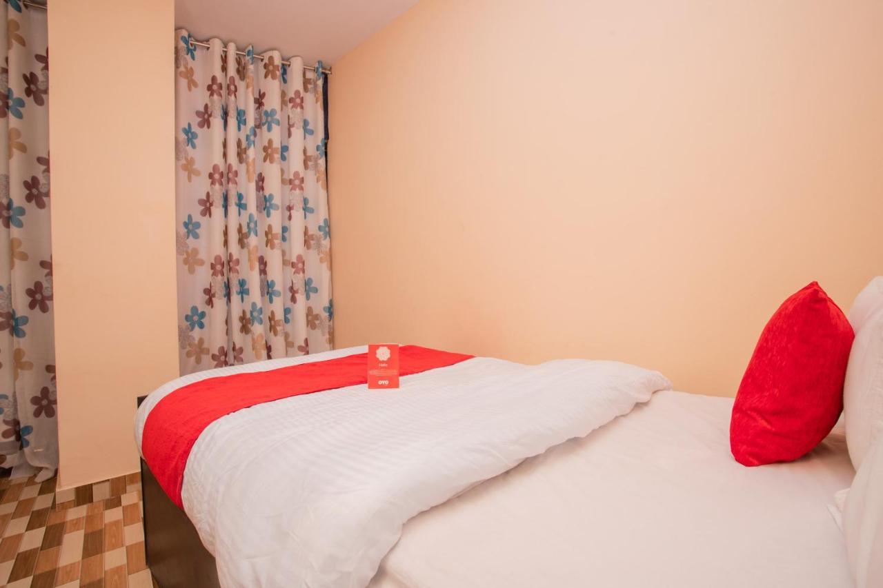 Oyo 142 Co International Guest House กาฐมาณฑุ ภายนอก รูปภาพ