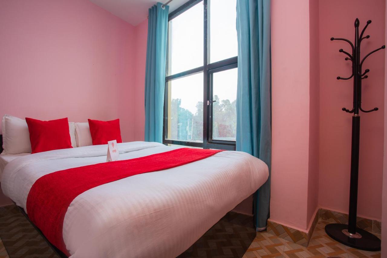 Oyo 142 Co International Guest House กาฐมาณฑุ ภายนอก รูปภาพ